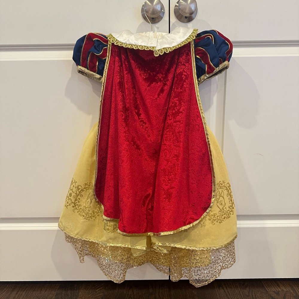 Disney Store Snow White Deluxe Costume - Picture 5 of 6
